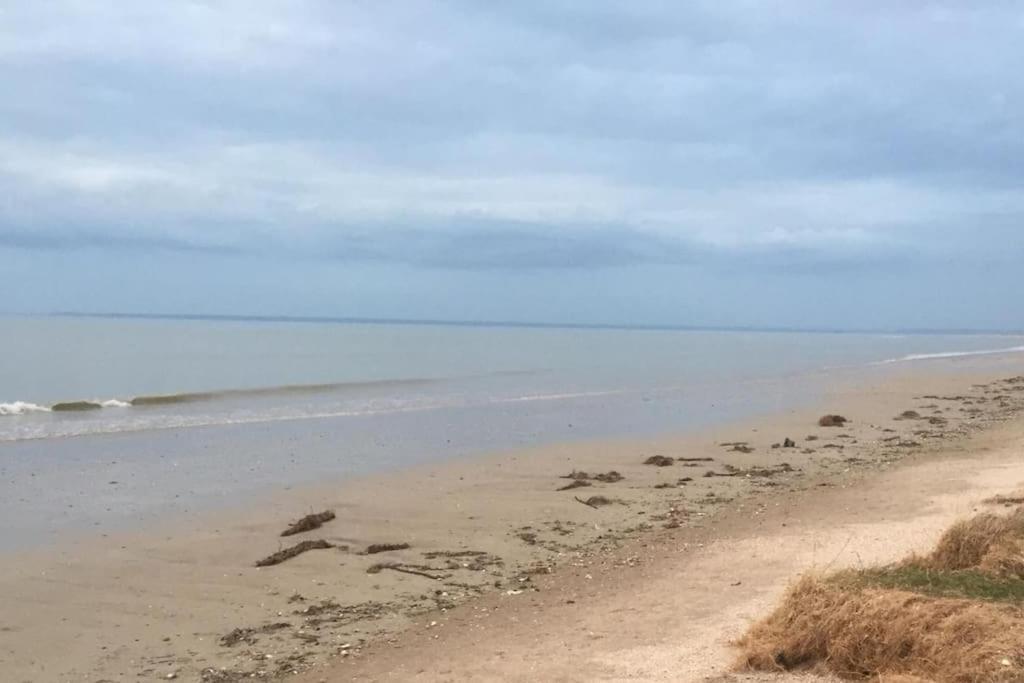 Vue Mer Pour Une Escale En Baie Du Mt-St-Michel Cherrueix Esterno foto